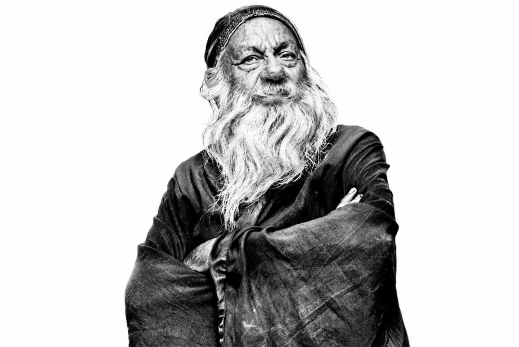 @Platon_17_15 Ausstellung KiS 06-09 2025; Coming Home: Greece: Monk With Folded Arms; 2007-2014; @Platon